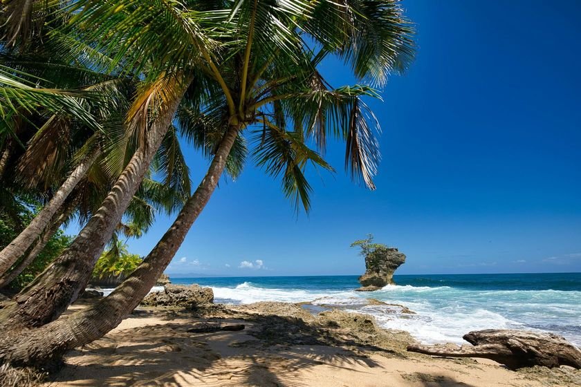 https://serenityestatescr.com/wp-content/uploads/2026/02/Costa_Rica_image-3.jpg